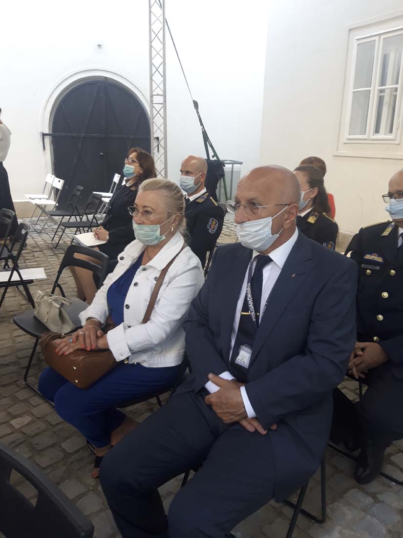Emléklap átadás